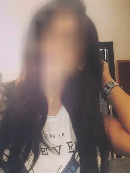 Claudia, 36