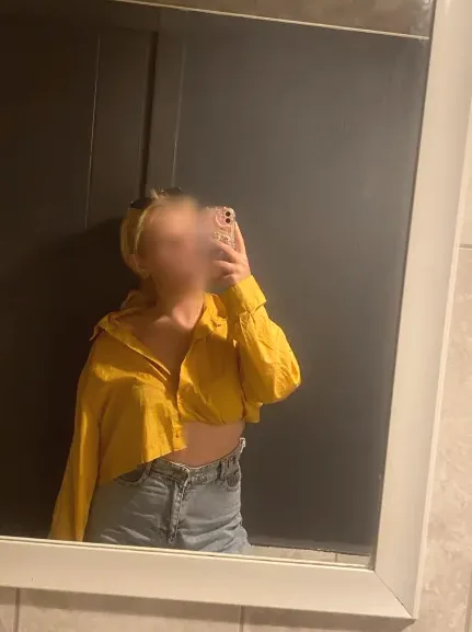 Kerstin, 23