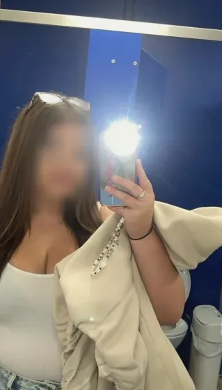 Manuela, 18