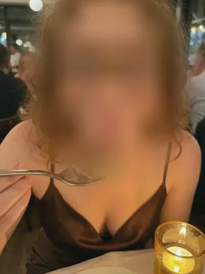 Silvia, 25